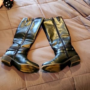 Tall black boots,  size 9.5, brand SO, rarely worn.